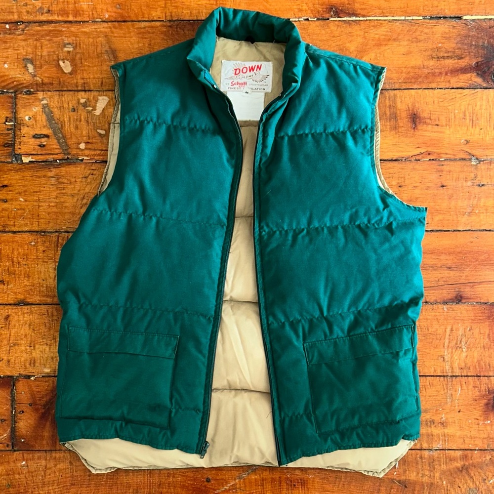 Green Mens 1980s vintage puffer vest